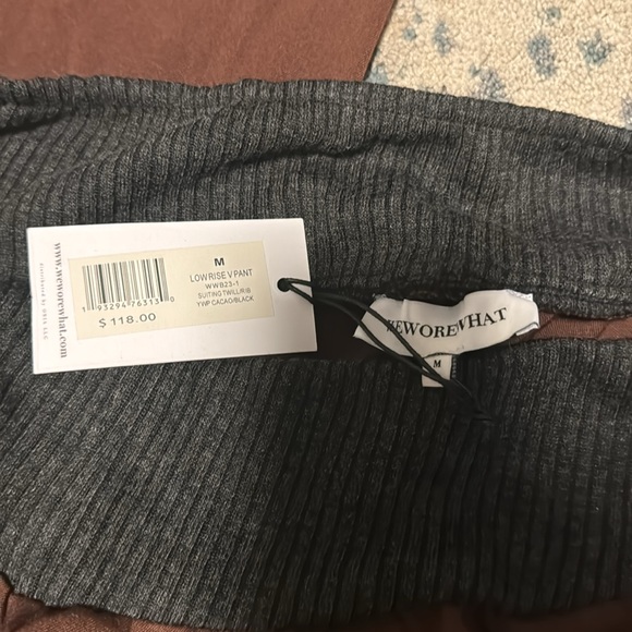 NWT WeWoreWhat Low Rise V Pant size M - Picture 4 of 5